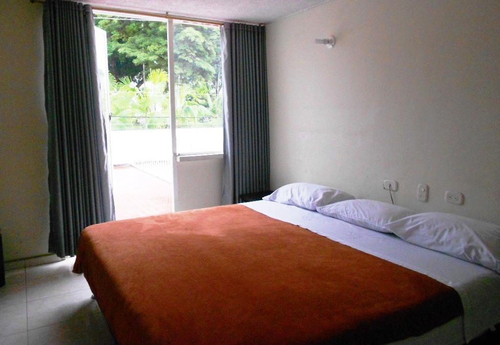 Hotel Calamo Plaza Pitalito Δωμάτιο φωτογραφία